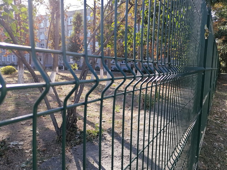 Ограждение горбольницы № 4